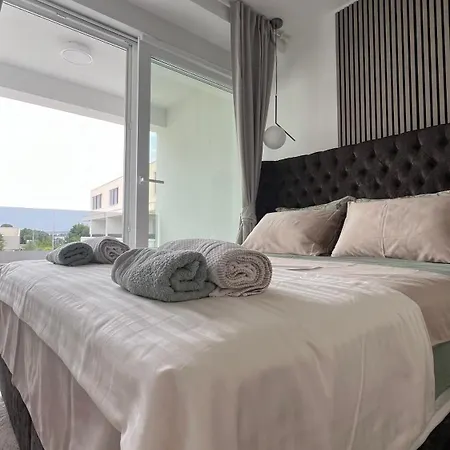 Luxury Apartment Black Pearl Beluga With Private Pool And Jacuzzi Novalja Exterior photo