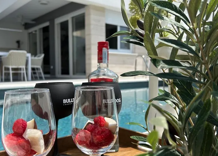 Luxury Apartment Black Pearl Beluga With Private Pool And Jacuzzi