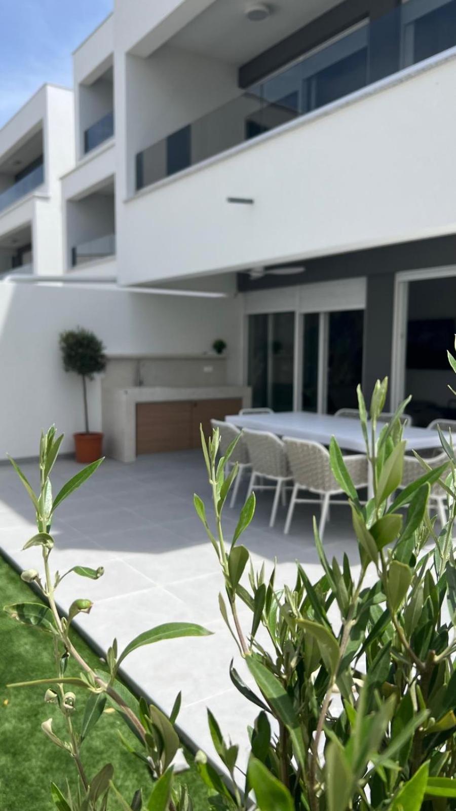 Apartment Luxury Black Pearl Beluga With Private Pool And Jacuzzi