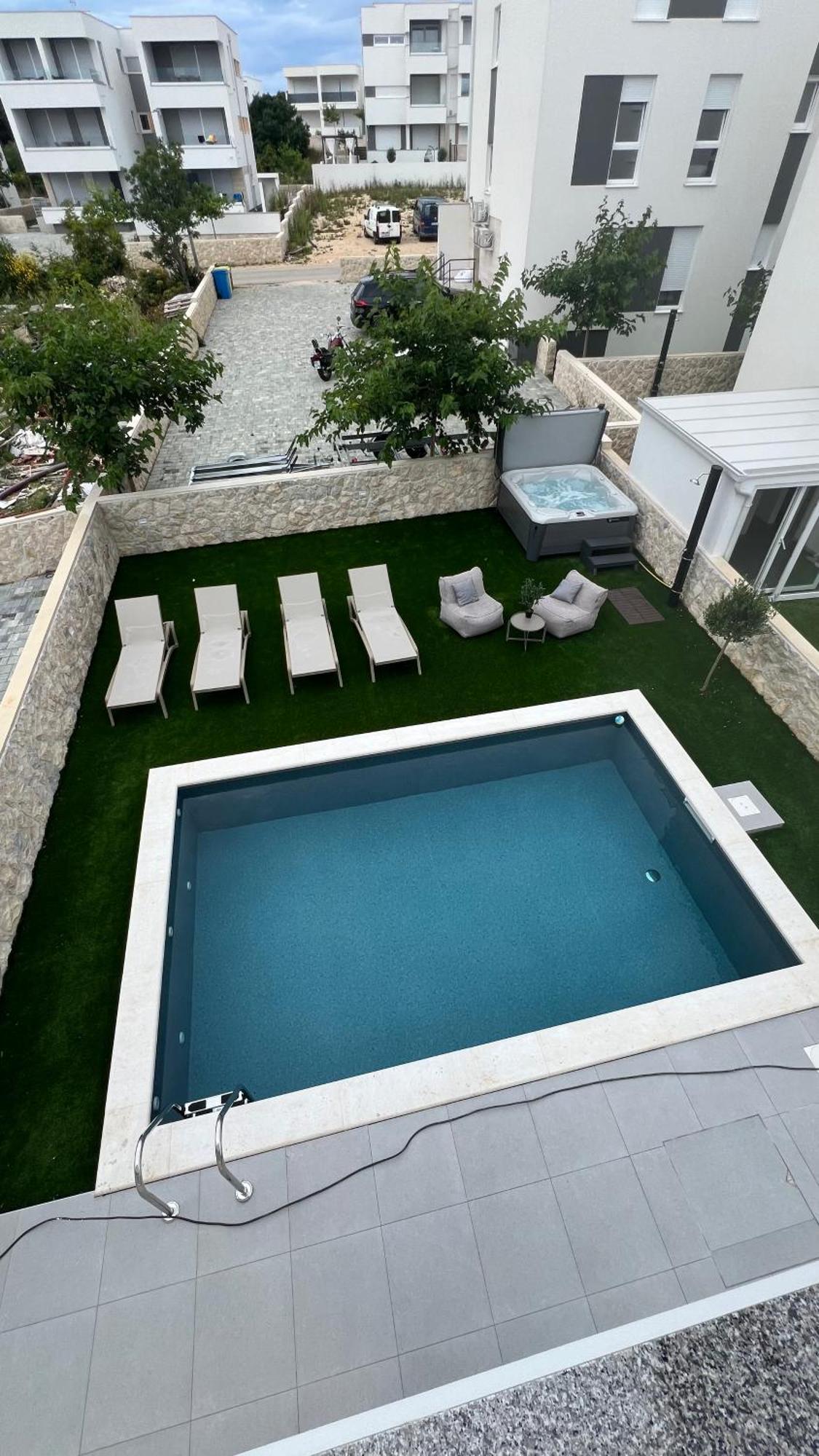 Luxury Black Pearl Beluga With Private Pool And Jacuzzi Apartment Novalja