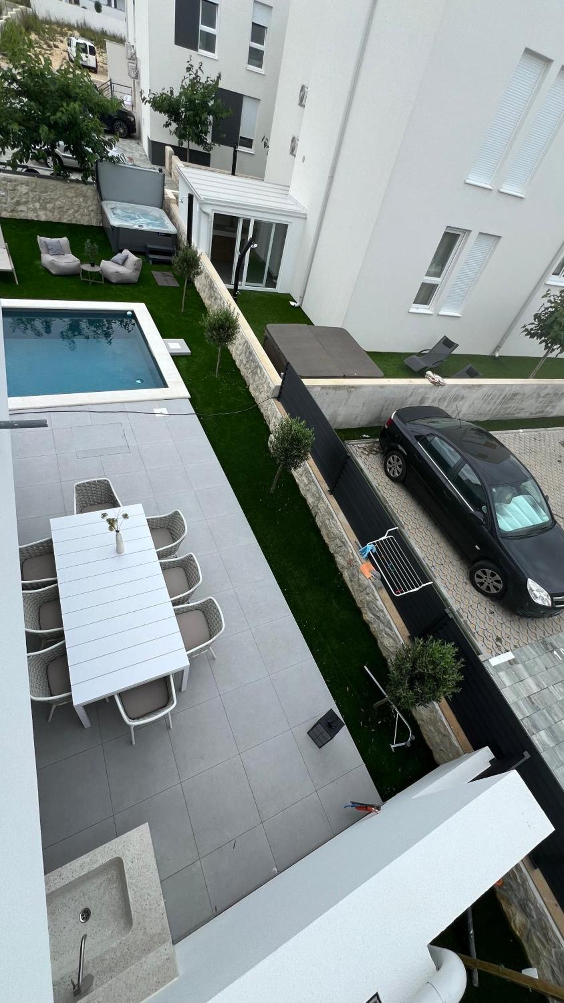 Luxury Black Pearl Beluga With Private Pool And Jacuzzi * Novalja