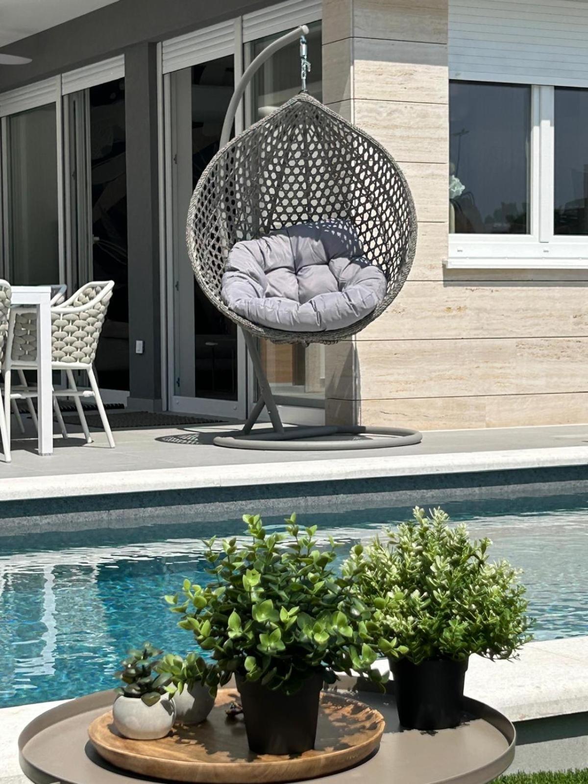 Apartment Luxury Black Pearl Beluga With Private Pool And Jacuzzi *