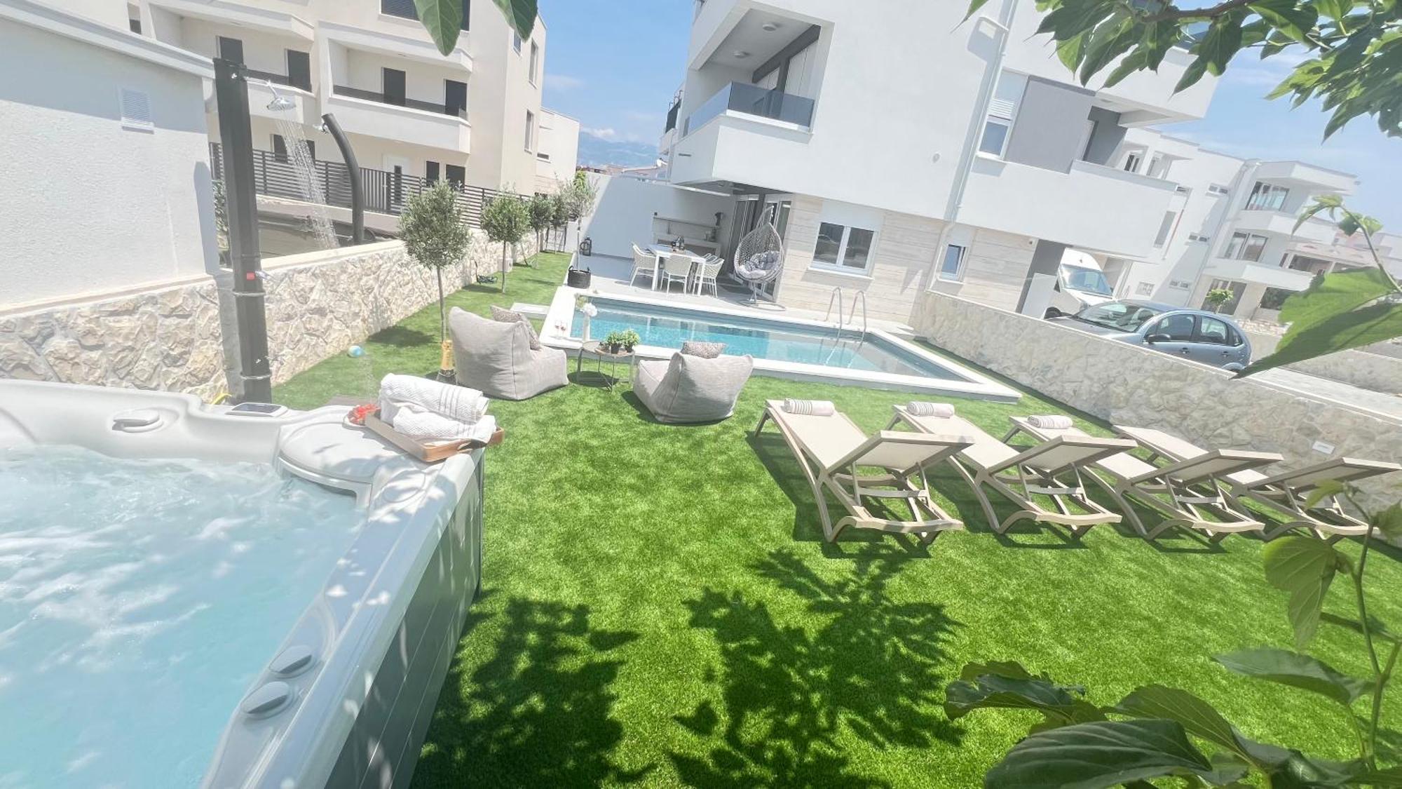 Apartment Luxury Black Pearl Beluga With Private Pool And Jacuzzi Novalja