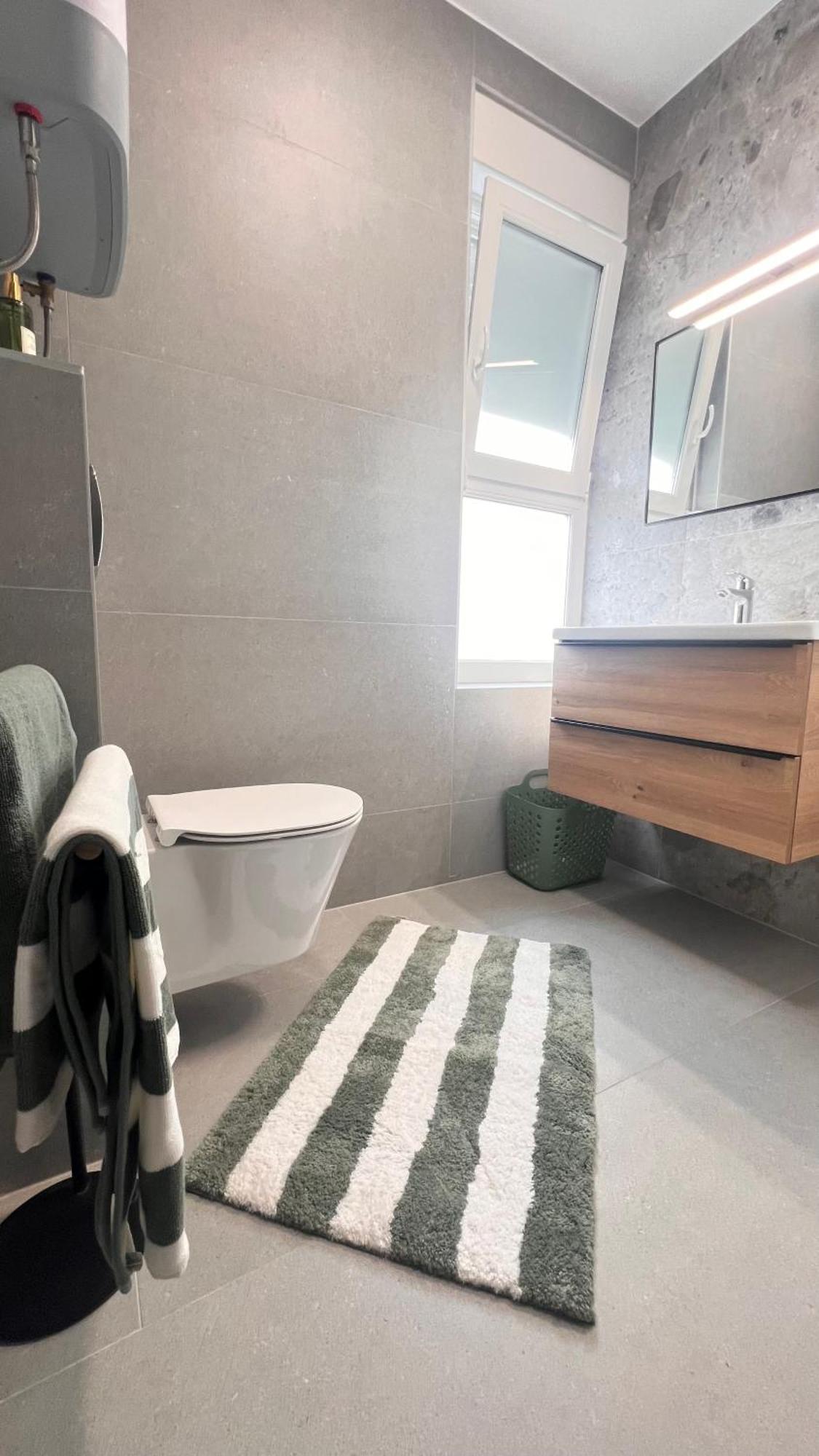 Luxury Black Pearl Beluga With Private Pool And Jacuzzi *